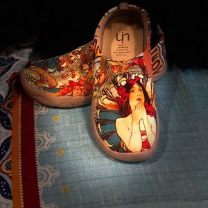 Brand new Un shoes